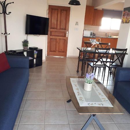 Amelia Two Bedroom Apartment - 201 Paphos Eksteriør bilde